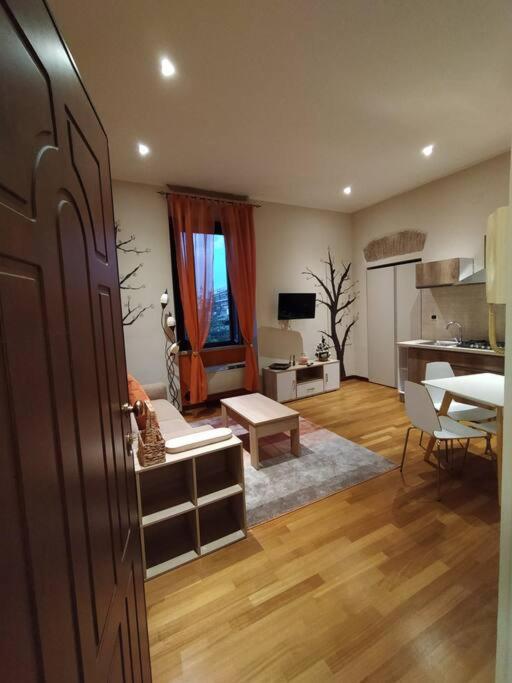 Ferienwohnung Casa Degli Alberi Fiumicino Exterior foto